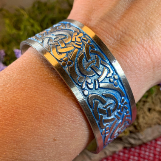 Jacobean Celtic Knot Bracelet – Celtic Crystal Design Jewelry