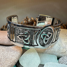 Load image into Gallery viewer, Trinity Knot Cuff Bracelet
