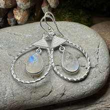 Load image into Gallery viewer, Delyth Celtic Earrings
