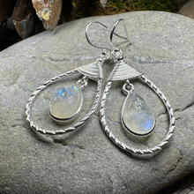 Load image into Gallery viewer, Delyth Celtic Earrings
