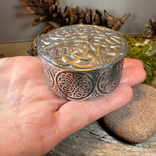 Load image into Gallery viewer, Round Celtic Trinket Box
