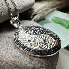 Load image into Gallery viewer, Celtic Yin Yang Necklace
