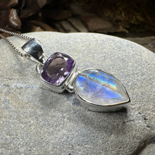 Load image into Gallery viewer, Celtic Morning Moonstone Necklace
