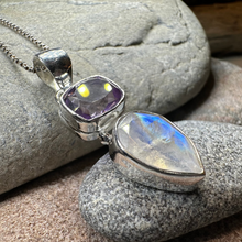 Load image into Gallery viewer, Celtic Morning Moonstone Necklace
