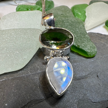 Load image into Gallery viewer, Celtic Morning Moonstone Necklace
