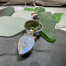 Load image into Gallery viewer, Celtic Morning Moonstone Necklace
