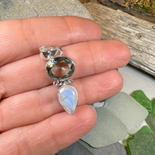 Load image into Gallery viewer, Celtic Morning Moonstone Necklace
