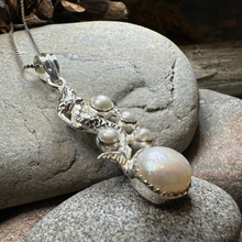 Load image into Gallery viewer, Marica Pearl Mermaid Necklace
