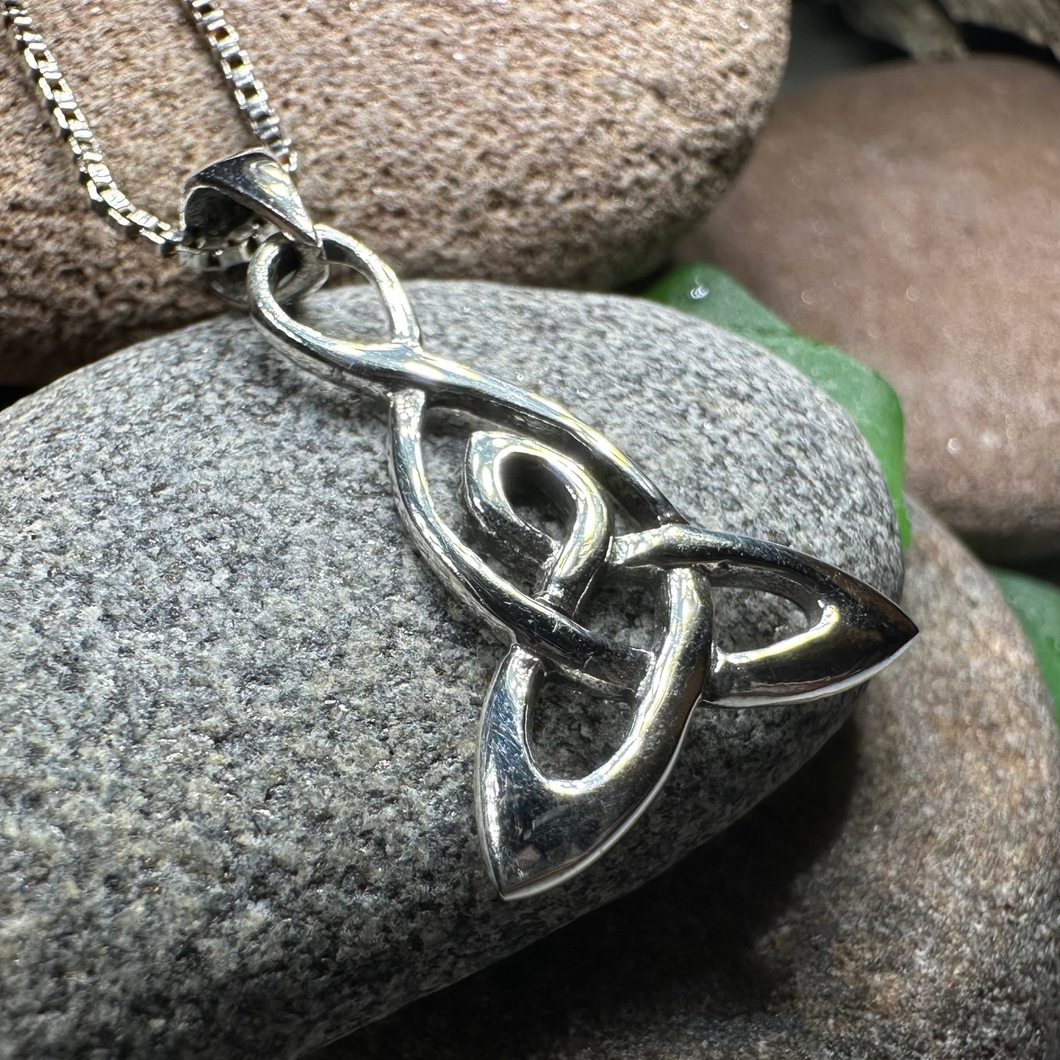 Mother's Knot Necklace