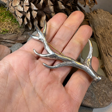 Load image into Gallery viewer, Damh Antler Kilt Pin
