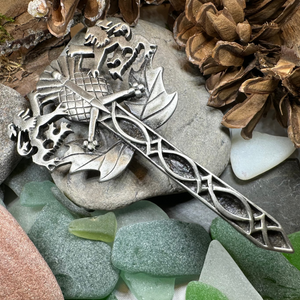 Rampant Lion Sword Kilt Pin