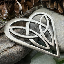 Load image into Gallery viewer, Everheart Celtic Heart Brooch
