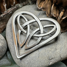 Load image into Gallery viewer, Everheart Celtic Heart Brooch
