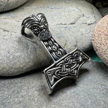 Load image into Gallery viewer, Idun Thor&#39;s Hammer Necklace
