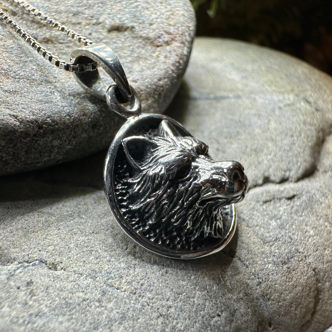 3-D Wolf Necklace