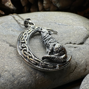 Nocturn Wolf Moon Necklace