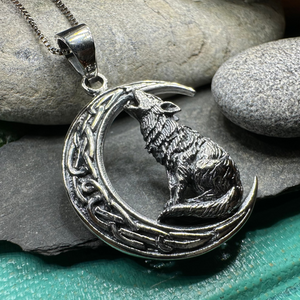 Nocturn Wolf Moon Necklace