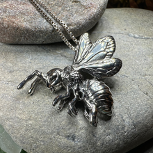 Load image into Gallery viewer, Cordelia Bee Necklace
