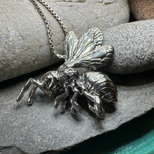 Load image into Gallery viewer, Cordelia Bee Necklace
