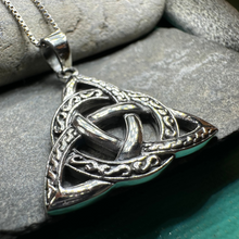 Load image into Gallery viewer, Dayton Trinity Knot Necklace
