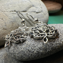 Load image into Gallery viewer, Eildon Thistle Earrings
