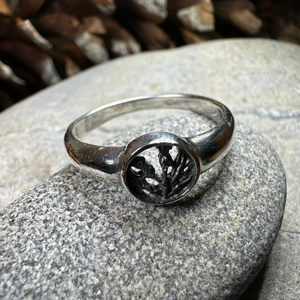 Nahla Petite Thistle Ring