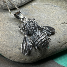 Load image into Gallery viewer, Bethany Realistic Bee Necklace
