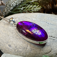 Load image into Gallery viewer, Purple Midnight Labradorite Necklace
