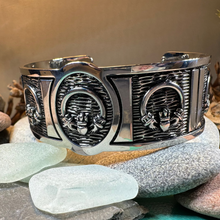 Load image into Gallery viewer, Claddagh Cuff Bracelet
