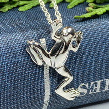 Load image into Gallery viewer, Frog Necklace, Cute Frog Pendant, Nature Jewelry, Animal Jewelry, Silver Frog Jewelry, Anniversary Gift, Mom Gift, Sister Gift, Wife Gift
