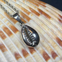 Load image into Gallery viewer, Cowry Shell Necklace
