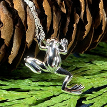 Load image into Gallery viewer, Frog Necklace, Cute Frog Pendant, Nature Jewelry, Animal Jewelry, Silver Frog Jewelry, Anniversary Gift, Mom Gift, Sister Gift, Wife Gift
