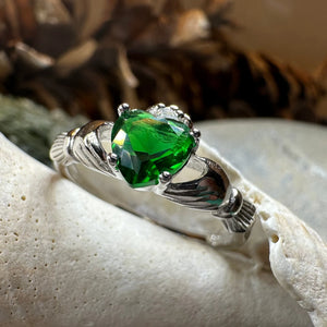 Emerald Green Claddagh Ring