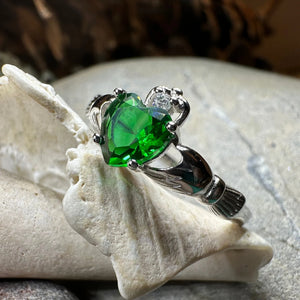 Emerald Green Claddagh Ring