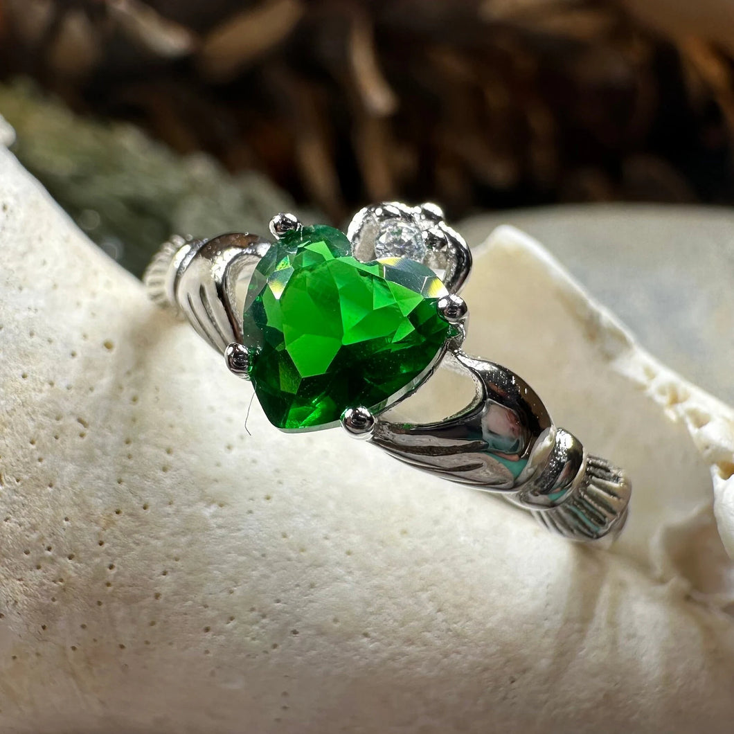 Emerald Green Claddagh Ring