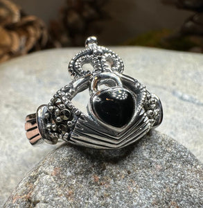 True Bond Onyx Claddagh Ring