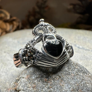 True Bond Onyx Claddagh Ring