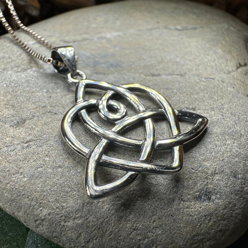 Love Knot Necklace, Celtic Heart Pendant, Irish Jewelry, Anniversary Gift, Girlfriend Gift, Wiccan Jewelry, Heart Jewelry, Wife Gift