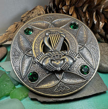 Load image into Gallery viewer, Claddagh Brooch, Celtic Harp Jewelry, Large Irish Pin, Shamrock Brooch, Ireland Brooch, Claddagh Tartan Pin, Bagpiper Gift, Men&#39;s Plaid Pin
