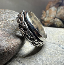 Load image into Gallery viewer, Celtic Ring, Irish Wedding Ring, Silver Scottish Ring, Large Irish Ring, Promise Ring, Anniversary Gift, Wedding Band, Spinner Ring
