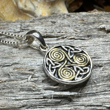 Load image into Gallery viewer, Sorcha Spiral Necklace
