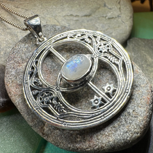 Load image into Gallery viewer, Isobel Chalice Well Necklace
