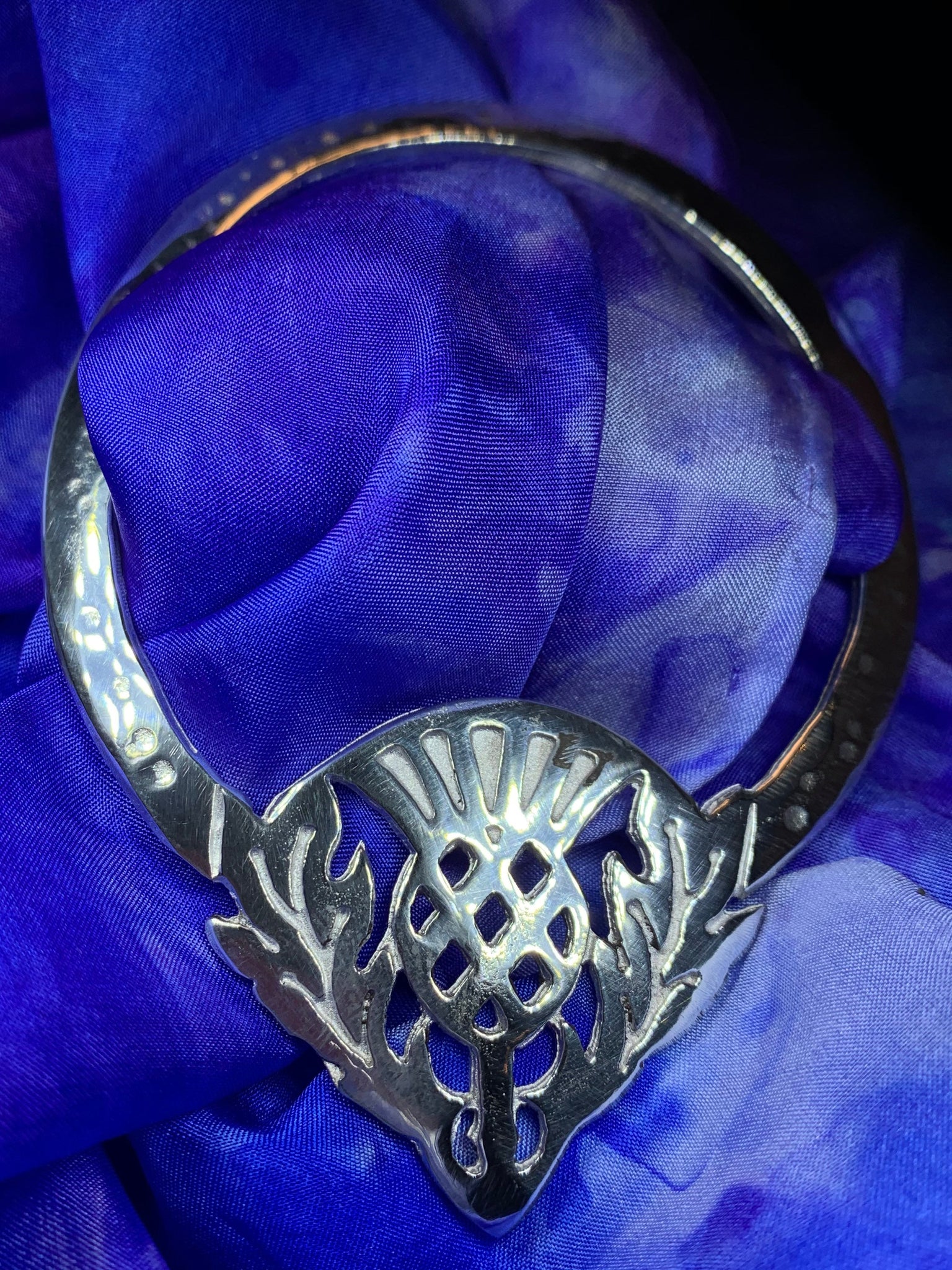 Thistle and Celtic Knot Pewter Scarf Ring (Medium) – The Celtic Knot