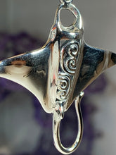 Load image into Gallery viewer, Manta Ray Necklace
