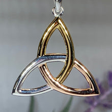 Load image into Gallery viewer, Celtic Trinity Knot Necklace
