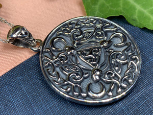 Rabbit Necklace, Triple Hare Pendant, Animal Jewelry, Nature Necklace, Celtic Jewelry, Hare Jewelry, Wiccan Jewelry, Goddess Jewelry