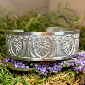 Celtic Knot Bracelet, Celtic Jewelry, Irish Bangle Bracelet, Scotland Jewelry, Ireland Jewelry, Celtic Cuff, Wife Gift, Girlfriend Gift