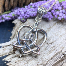 Load image into Gallery viewer, Mother&#39;s Knot Necklace, Celtic Knot Jewelry, Irish Jewelry, Mom Gift, Celtic Heart Pendant, Ireland Gift, Mother &amp; Child Jewelry, Wife Gift
