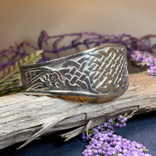 Load image into Gallery viewer, Celtic Knot Bracelet, Celtic Jewelry, Bangle Bracelet, Scotland Jewelry, Ireland Jewelry, Wife Gift, Girlfriend Gift, Sister Gift, Mom Gift
