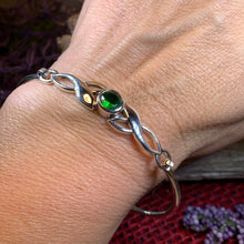 Load image into Gallery viewer, Celtic Knot Bracelet, Celtic Jewelry, Irish Jewelry, Love Knot Jewelry, Bridal Jewelry, Emerald Jewelry, Wife Gift, Ireland Jewelry, Norse
